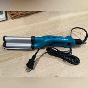TIGI Bed Head Hair Waver